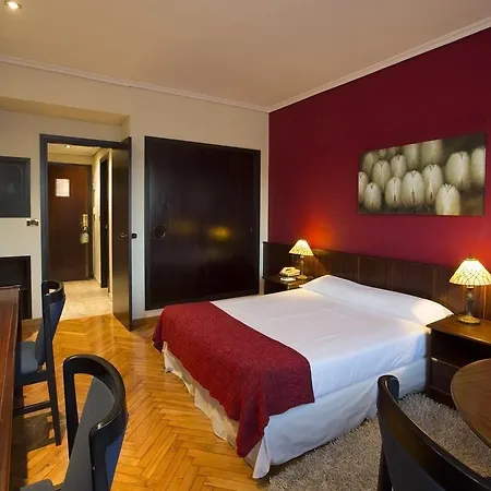 Hotel Apartamentos Canovas Del Castillo 24 Vigo