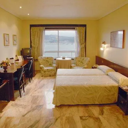 Apartamentos Canovas Del Castillo 24 Hotel Vigo